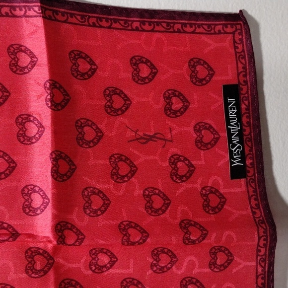 Yves Saint Laurent YSL Heart Pattern Red Square Pocket Scarf 19.5X19.5-in - NWT - Picture 8 of 10